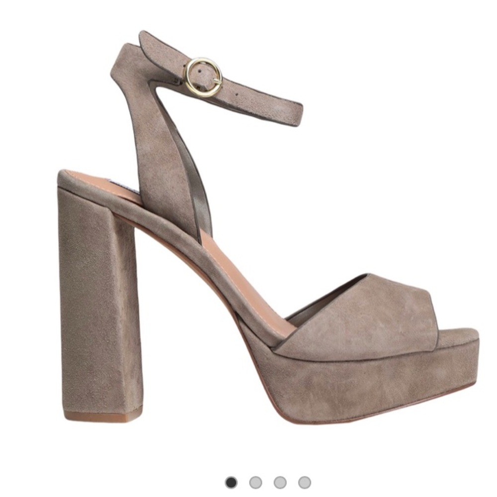 Steve Madden Madeline wedge sandal size 10